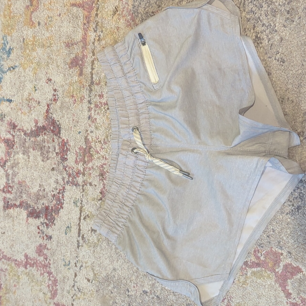 XS Vuori Shorts